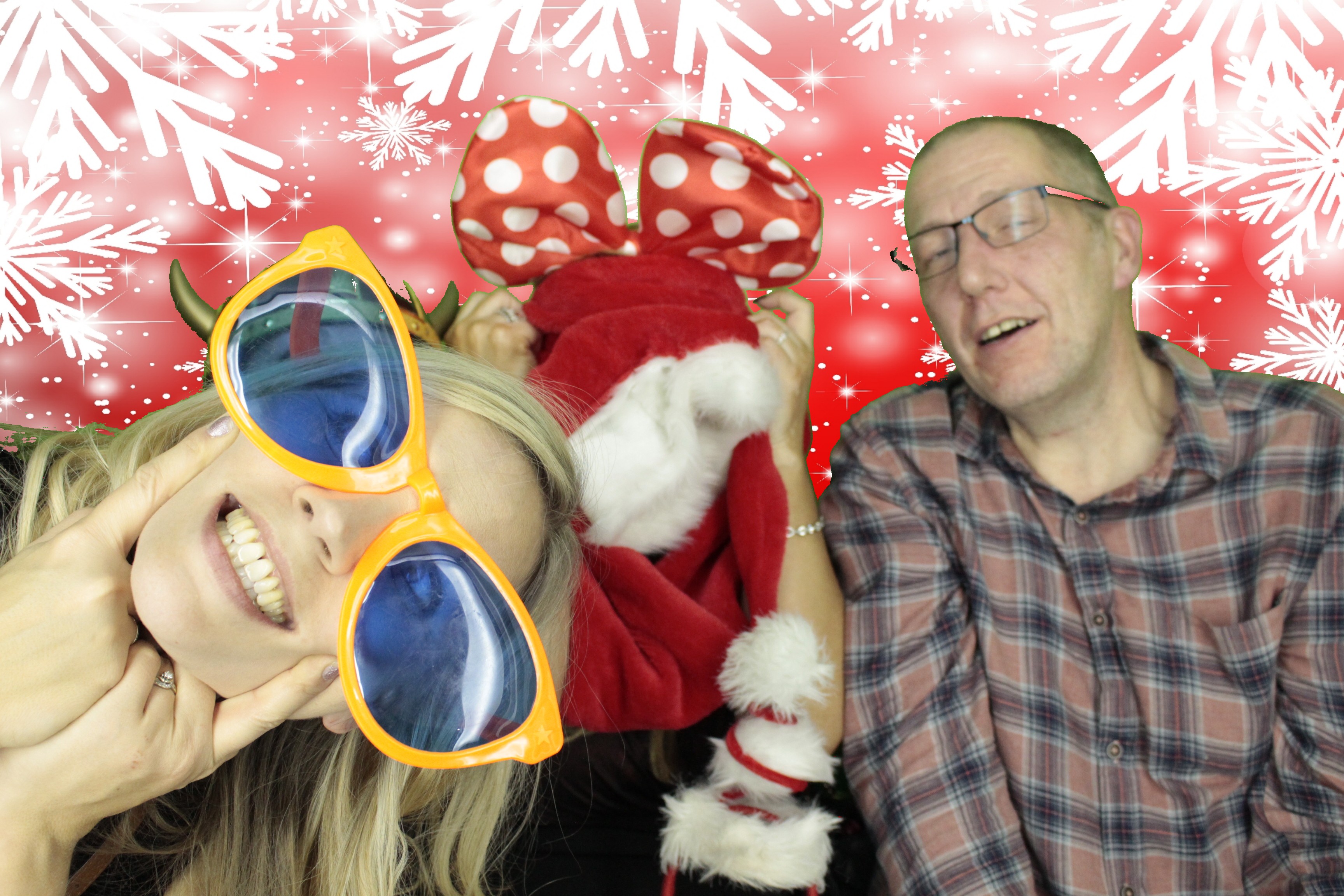 Ocean Network Express Christmas Party 2019 | View more photos from the event at gallery.myphotoboothexperience.co.uk/u/MyPhotoBoothExperienceLtd/Ocean-Network-Express-Christmas-Party-2019